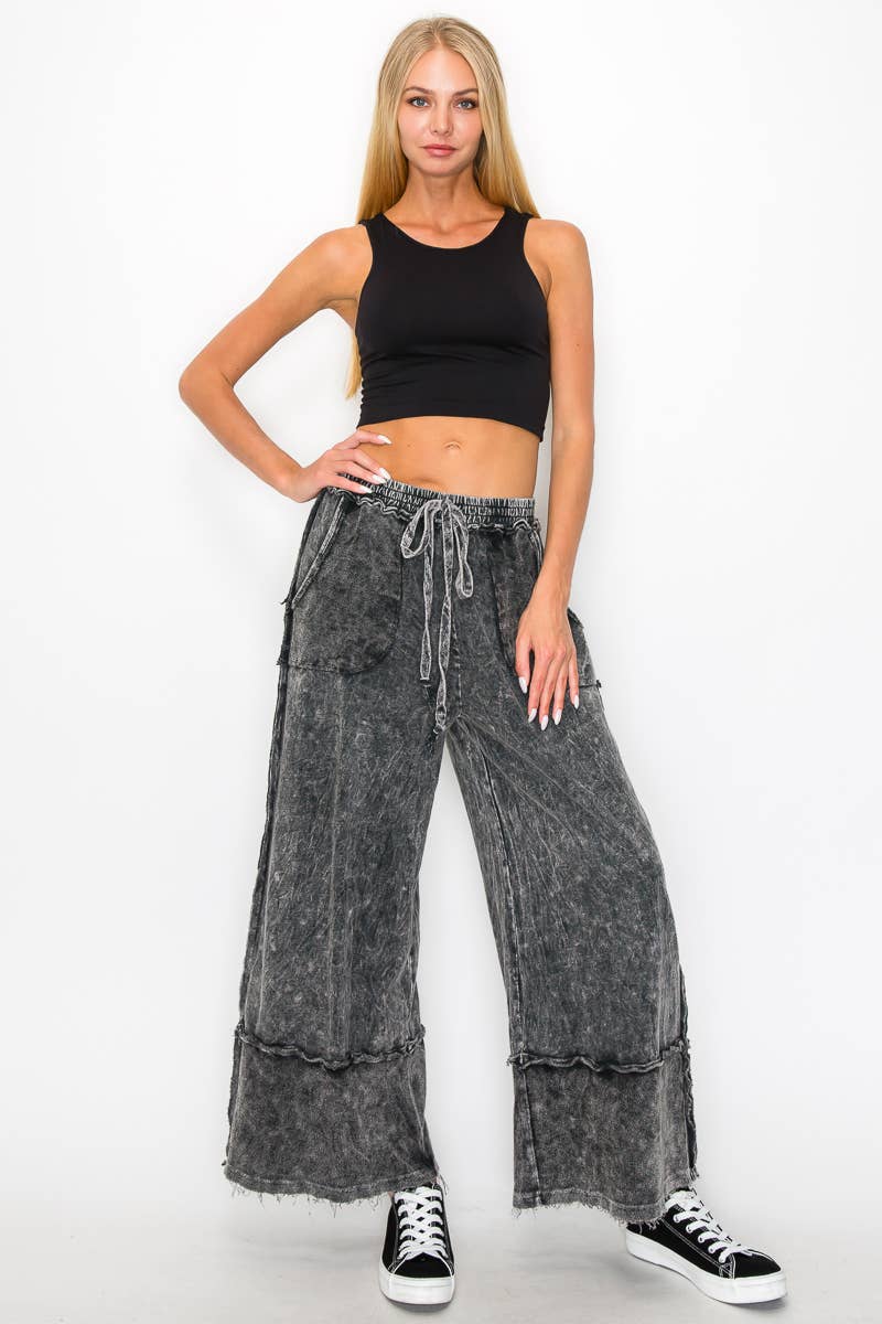 Wide Pants with Raw Hem Frayed