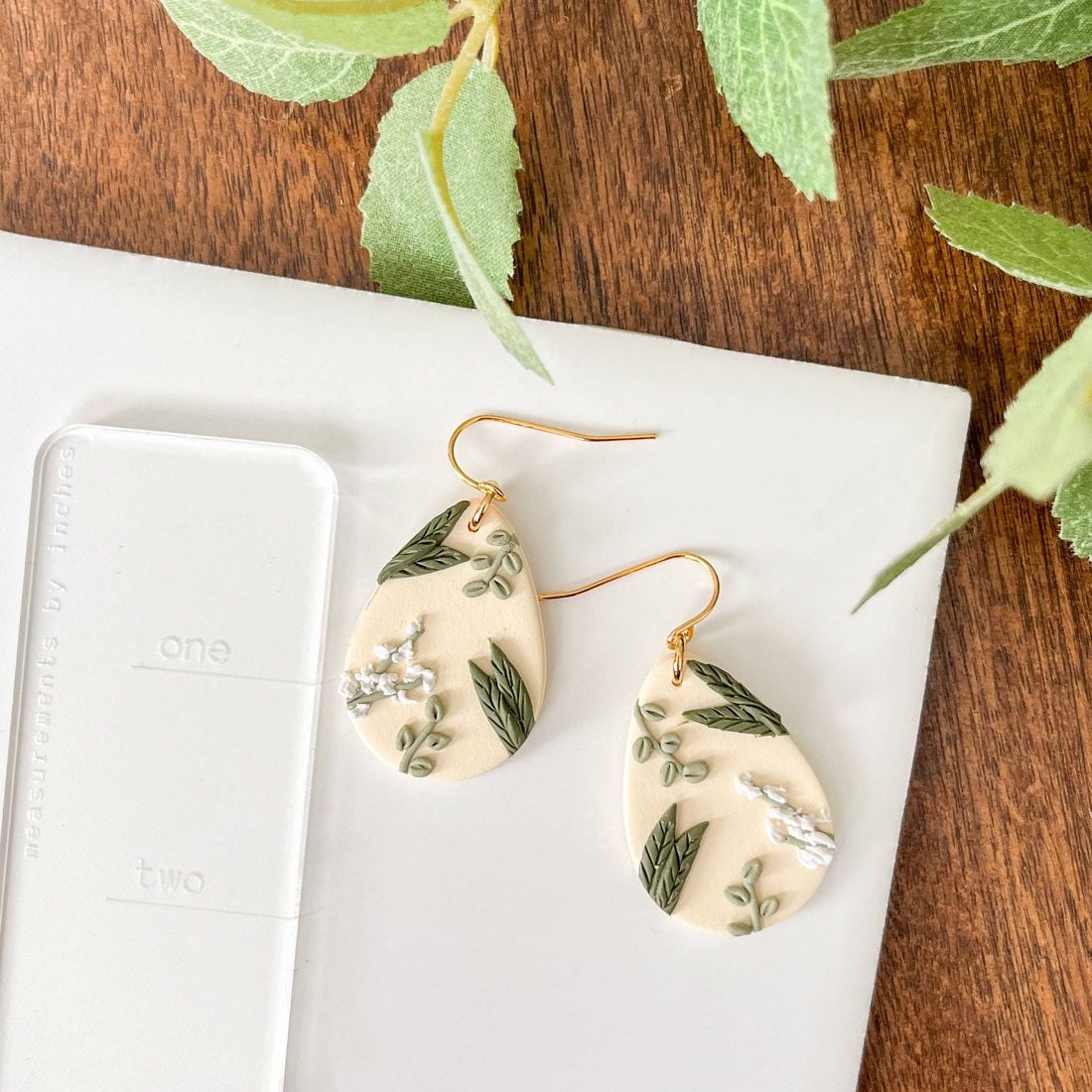 Botanical egg earrings | 18k gold plated